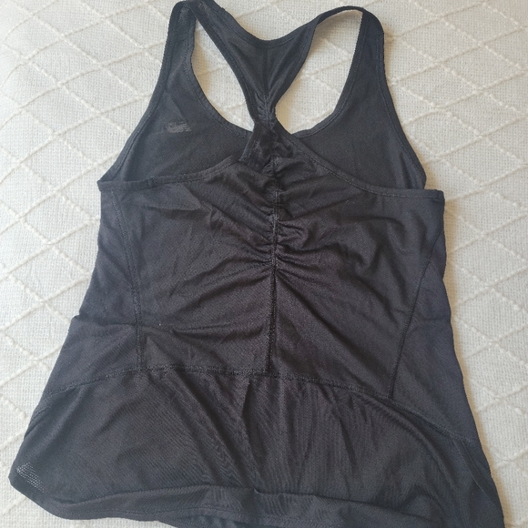 Newbalance Tank Top black running and workout - Picture 3 of 3